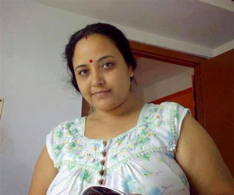 aunty thamil sex|Indian Tamil aunty with big ass has sex with neighbor in